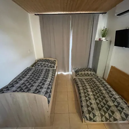 Mini *