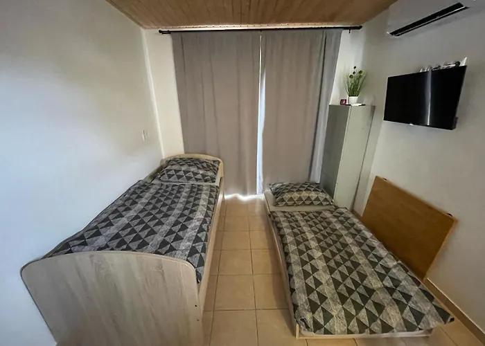 Mini *